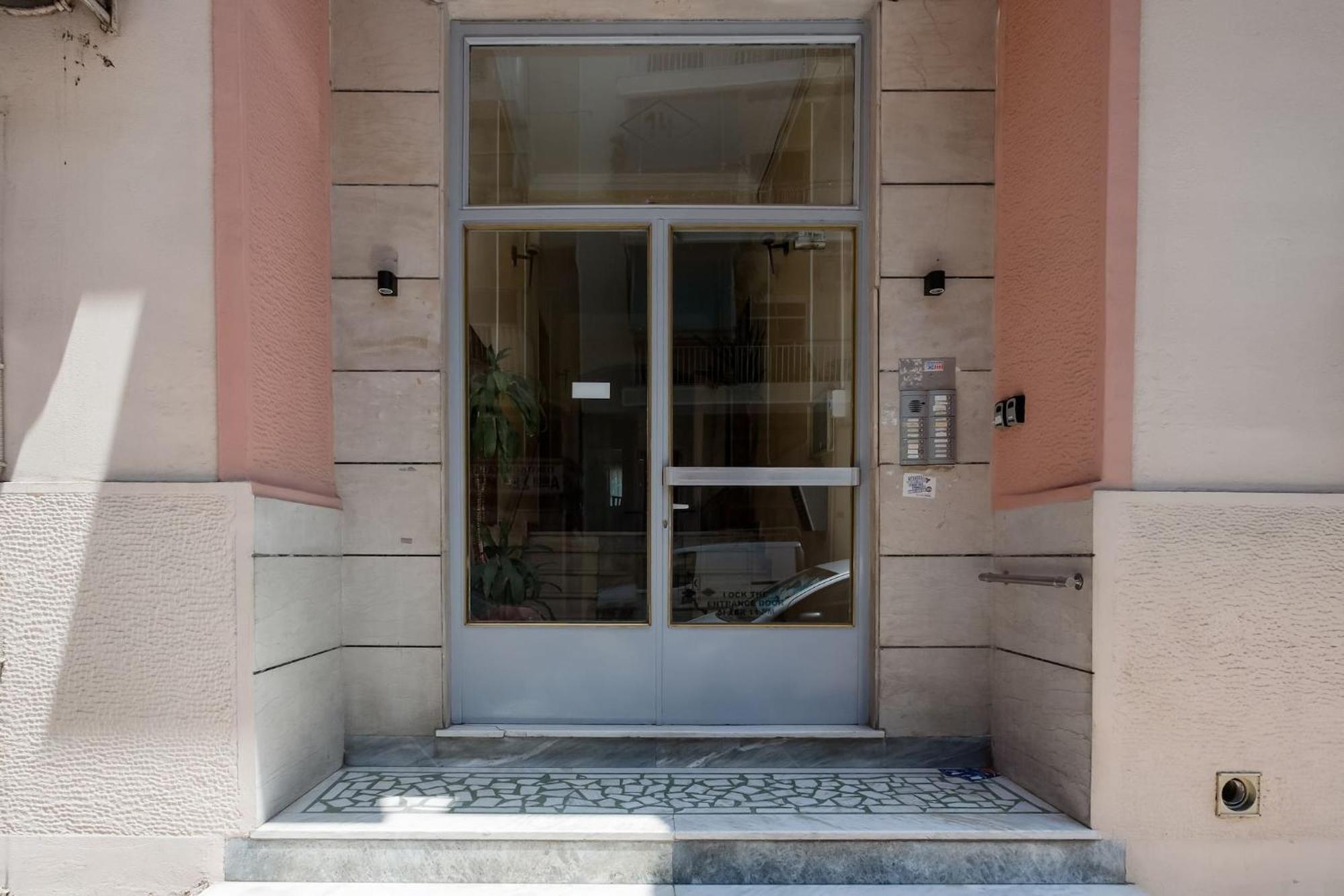 Romantic Love-Nest Studio Near Acropolis & Metro Athena Bagian luar foto